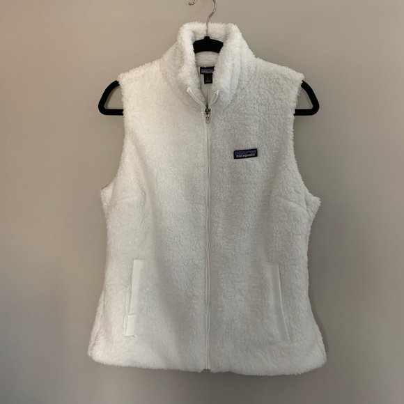 NWT Patagonia fluffy vest - Picture 2 of 4